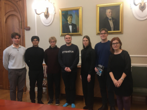 Õpilased Rasmus Nurme, Joonas Aditya Naestema, Oliver Grauen, Grete Simona Otsa ja Allar-Joel Möldre õppekäigul
